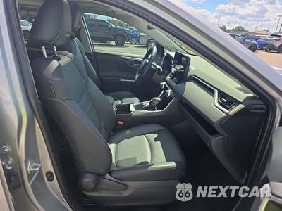2025 Toyota RAV4 Hybrid XLE Premium - zdjęcie 8 z 21 - miniatura