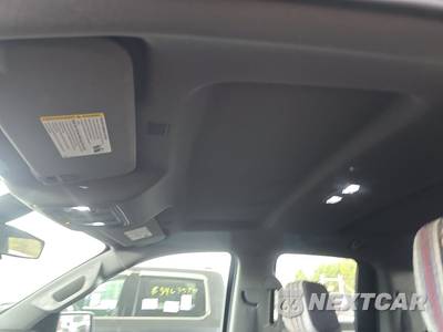 2021 GMC Sierra 1500 SLE Extended Cab Medium Bed - zdjęcie 17 z 22 - miniatura
