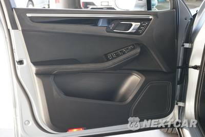 2022 Porsche Macan - zdjęcie 14 z 23 - miniatura