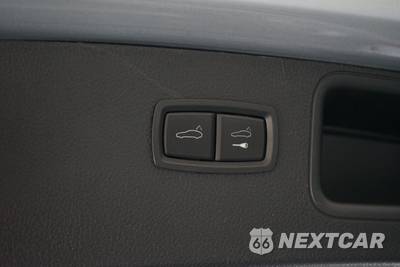 2022 Porsche Macan - zdjęcie 22 z 23 - miniatura