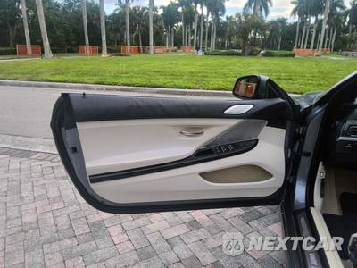 2012 BMW 6 Series Convertible 650i - zdjęcie 26 z 51 - miniatura