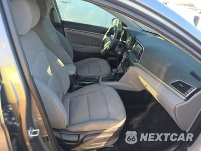 2018 Hyundai Elantra SEL Sedan - zdjęcie 8 z 24 - miniatura