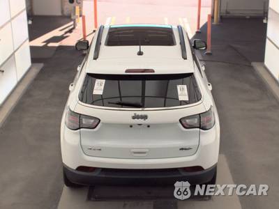2022 Jeep Compass Latitude Lux - zdjęcie 6 z 30 - miniatura