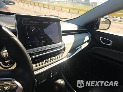 2022 Jeep Compass Latitude Lux - zdjęcie 17 z 30 - miniatura