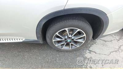 2016 BMW X5 Sports Activity Vehicle xDrive35i XLINE - zdjęcie 25 z 34 - miniatura