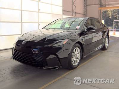 2026 Toyota Camry LE - zdjęcie 1 z 18 - miniatura