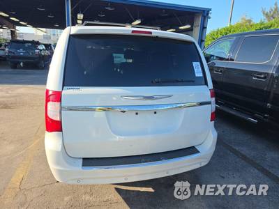 2013 Chrysler Town & Country Touring 121.2" WB - zdjęcie 5 z 36 - miniatura