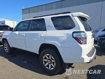 2023 Toyota 4Runner TRD Off Road Premium - zdjęcie 6 z 38 - miniatura
