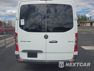 2024 Mercedes-Benz Sprinter 2500 Passenger Van Standard Roof 144.0" WB - zdjęcie 5 z 27 - miniatura