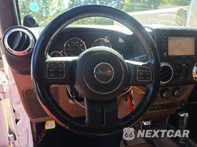 2012 Jeep Wrangler Unlimited Sahara - zdjęcie 10 z 35 - miniatura