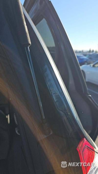 2016 Toyota Sienna XLE 8-Passenger 119.3" WB - zdjęcie 36 z 37 - miniatura