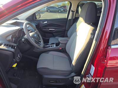 2017 Ford Escape SE - zdjęcie 7 z 35 - miniatura