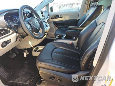 2024 Chrysler Pacifica Touring L 121.6" WB - zdjęcie 7 z 26 - miniatura