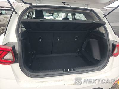 2026 Hyundai Venue SEL - zdjęcie 16 z 26 - miniatura