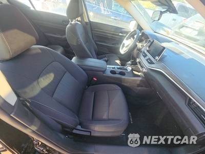 2025 Nissan Altima SV - zdjęcie 8 z 27 - miniatura
