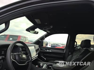 2023 Jeep Wagoneer L Series III - zdjęcie 19 z 25 - miniatura