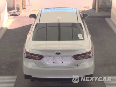 2022 Toyota Camry Hybrid XLE - zdjęcie 5 z 42 - miniatura