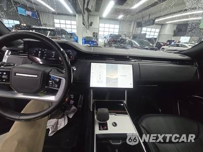 2024 Land Rover Range Rover SE LWB w/7-Passenger Seating - zdjęcie 11 z 21 - miniatura
