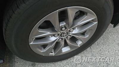 2024 Toyota Sienna LE 8-Passenger 120.5" WB - zdjęcie 29 z 33 - miniatura