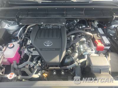 2025 Toyota Highlander XLE - zdjęcie 16 z 26 - miniatura