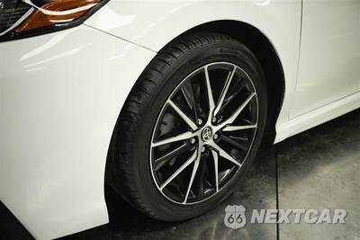 2021 Toyota Camry Hybrid SE - zdjęcie 4 z 33 - miniatura