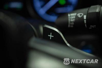 2021 Toyota Camry Hybrid SE - zdjęcie 31 z 33 - miniatura