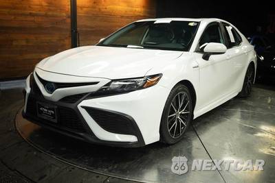 2021 Toyota Camry Hybrid SE - zdjęcie 2 z 33 - miniatura