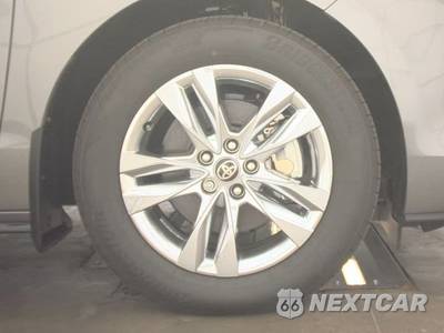 2026 Toyota Sienna Limited 7-Passenger 120.5" WB - zdjęcie 10 z 27 - miniatura