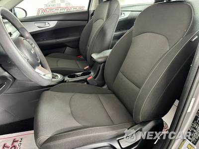 2024 Kia Forte LXS - zdjęcie 30 z 42 - miniatura