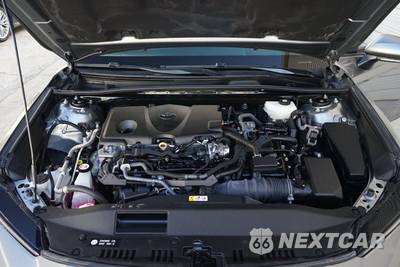 2025 Toyota Camry XSE - zdjęcie 26 z 30 - miniatura