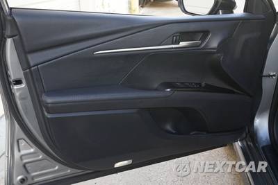 2025 Toyota Camry XSE - zdjęcie 21 z 30 - miniatura