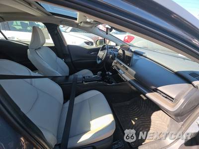 2026 Toyota Prius XLE - zdjęcie 8 z 37 - miniatura