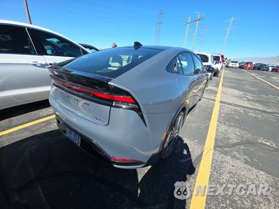 2026 Toyota Prius XLE - zdjęcie 4 z 37 - miniatura