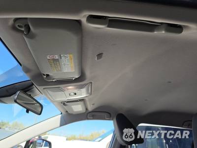 2025 Toyota RAV4 Hybrid XLE - zdjęcie 17 z 29 - miniatura