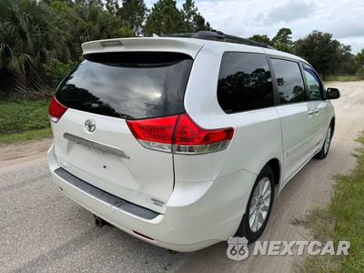 2012 Toyota Sienna Limited 7-Passenger 119.3" WB - zdjęcie 6 z 58 - miniatura