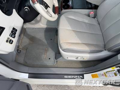 2012 Toyota Sienna Limited 7-Passenger 119.3" WB - zdjęcie 18 z 58 - miniatura