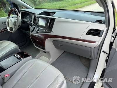 2012 Toyota Sienna Limited 7-Passenger 119.3" WB - zdjęcie 28 z 58 - miniatura