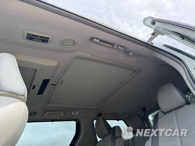 2012 Toyota Sienna Limited 7-Passenger 119.3" WB - zdjęcie 48 z 58 - miniatura