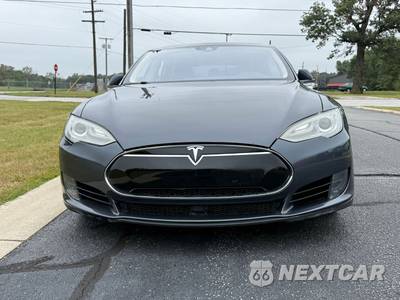 2016 Tesla Model S 70 - zdjęcie 2 z 17 - miniatura