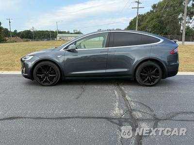 2016 Tesla Model X 90D - zdjęcie 8 z 20 - miniatura