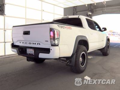2023 Toyota Tacoma TRD Off-Road Crew Cab Medium Bed - zdjęcie 4 z 31 - miniatura