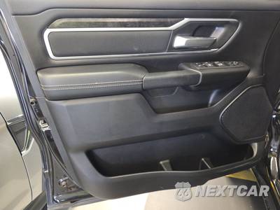 2023 Ram 1500 Big Horn Crew Cab Short Bed - zdjęcie 9 z 20 - miniatura