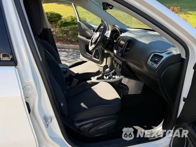 2018 Jeep Compass Sport - zdjęcie 15 z 25 - miniatura