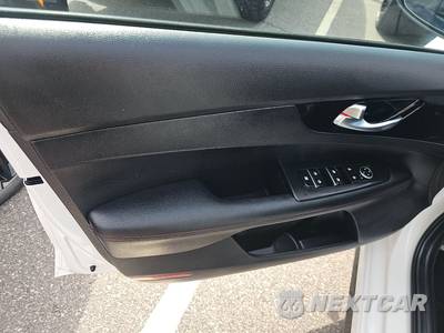 2023 Kia Forte GT - zdjęcie 15 z 25 - miniatura