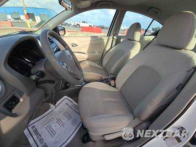2015 Nissan Versa SV - zdjęcie 7 z 21 - miniatura