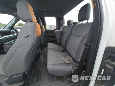 2022 Ford F-150 XL Extended Cab Medium Bed w/Rear Doors - zdjęcie 19 z 36 - miniatura