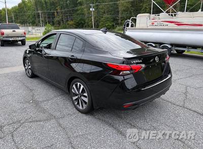 2020 Nissan Versa SR - zdjęcie 7 z 13 - miniatura