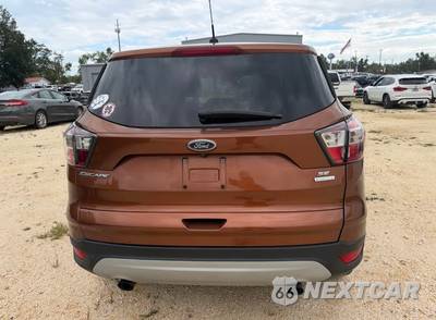 2017 Ford Escape SE - zdjęcie 6 z 15 - miniatura