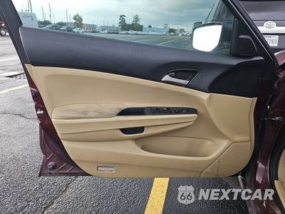 2011 Honda Accord Sedan LX - zdjęcie 9 z 17 - miniatura