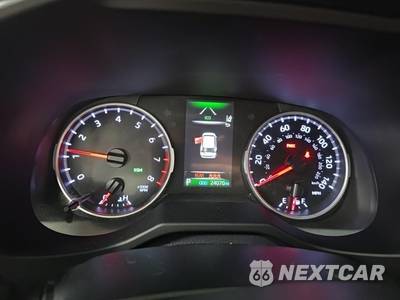 2021 Toyota RAV4 XLE - zdjęcie 9 z 18 - miniatura